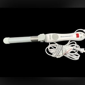 Beachwaver® S1 Dual Voltage White
Rotating Curling Iron